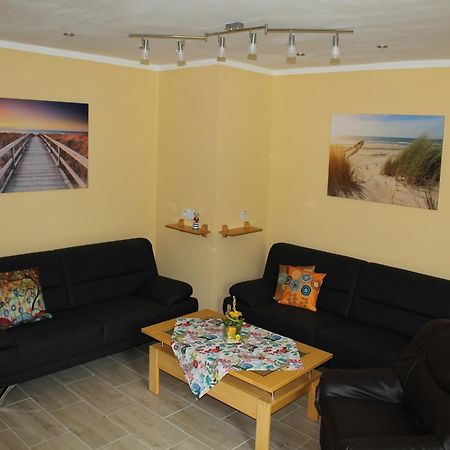 Child Friendly Bungalow In B Rgerende Rethwisch Бёргеренде-Ретвиш Экстерьер фото